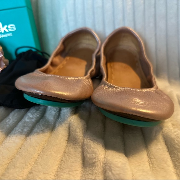 Rose size 7 Tieks - Picture 7 of 7